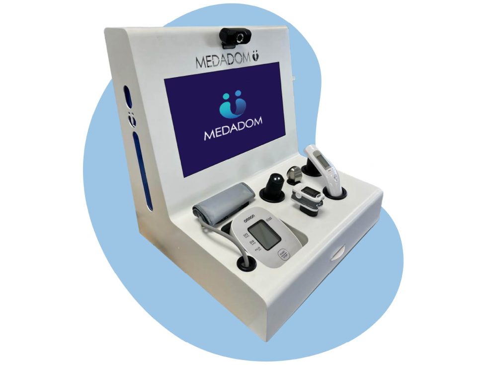 Cabine de téléconsultation Medadom à la Pharmacie Naturalya